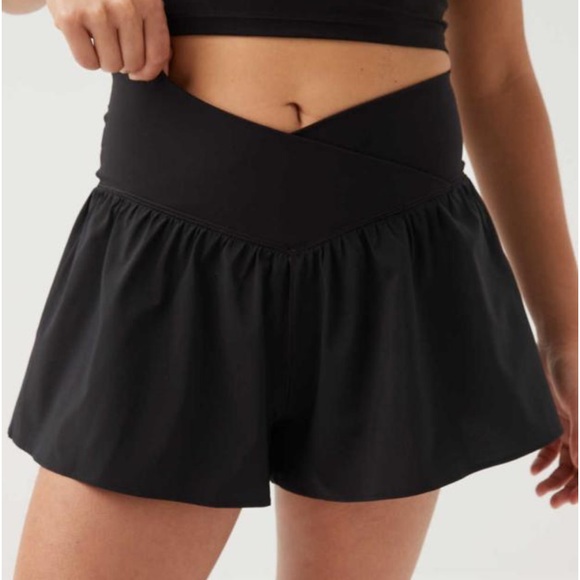aerie Pants - XS: Aerie Crossover Flowy Stretch Shorts